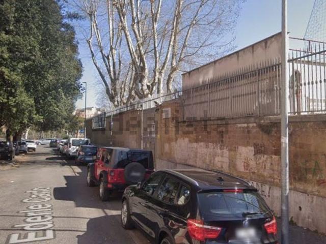 Locale in affitto di 80 m² in Via Ederle Carlo, 11