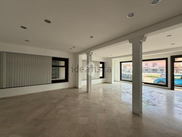 Locale in affitto di 80 m² in Via Feltrina