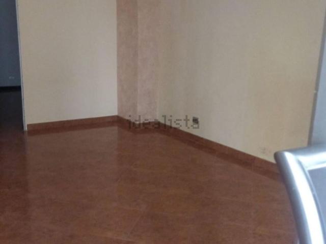 Locale in affitto di 80 m² in Via Filippo Turati