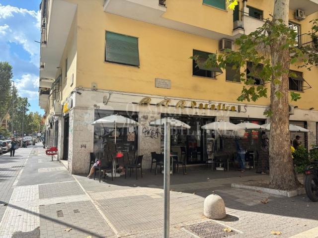 Locale in affitto di 80 m² in Via Flavio Stilicone, 190