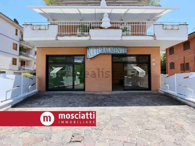 Locale in affitto di 80 m² in Via Fratelli Sciamanna, 19