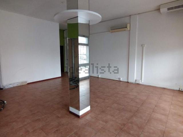 Locale in affitto di 80 m² in Via Giuseppe di Vittorio