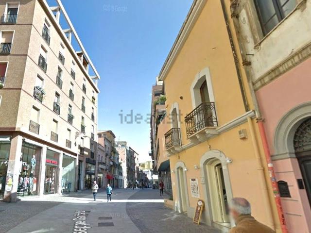 Locale in affitto di 80 m² in Via Giuseppe Garibaldi