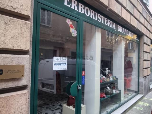Locale in affitto di 80 m² in Via Roma, 100