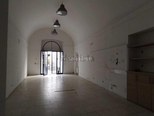 Locale in affitto di 80 m² in Via Roma