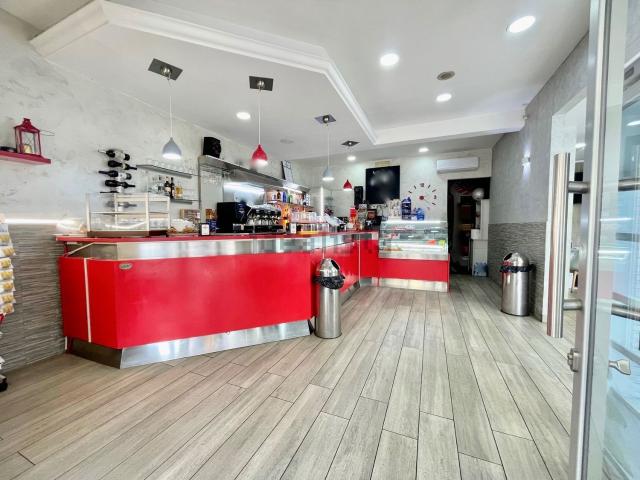Locale in affitto di 80 m² in Via Roma, 96