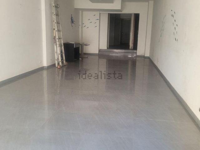 Locale in affitto di 80 m² in Via Sant&apos Anna I Tronco, 1