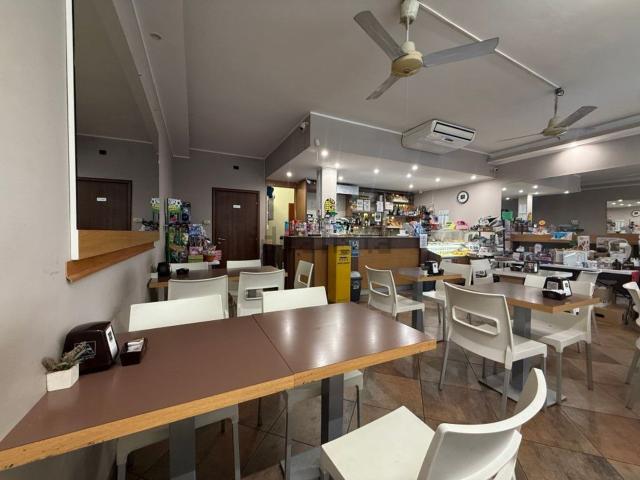 Locale in affitto di 80 m² in Via San M. in Pratello, 2