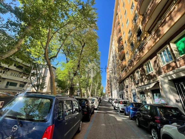 Locale in affitto di 80 m² in Viale Angelico, 56