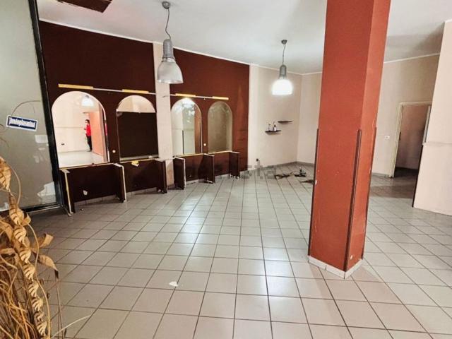 Locale in affitto di 80 m²