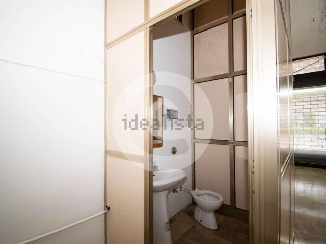 Locale in affitto di 80 m²