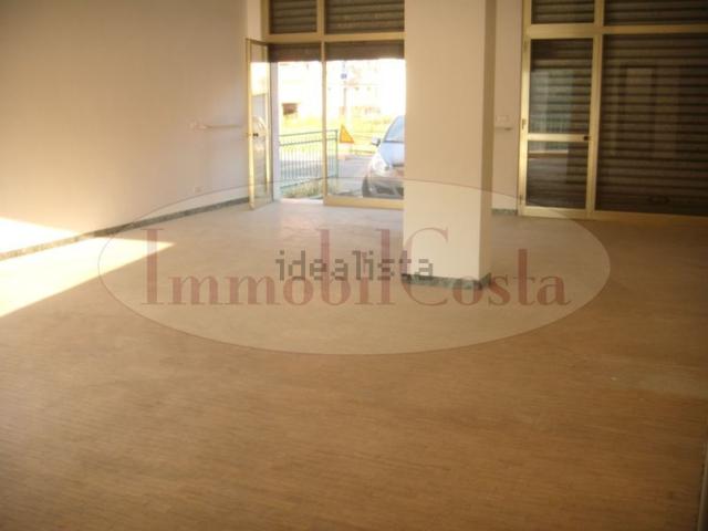 Locale in affitto di 80 m²