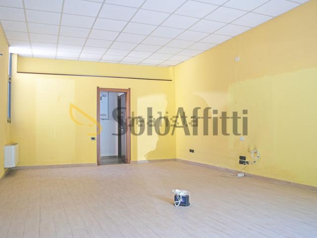 Locale in affitto di 80 m²