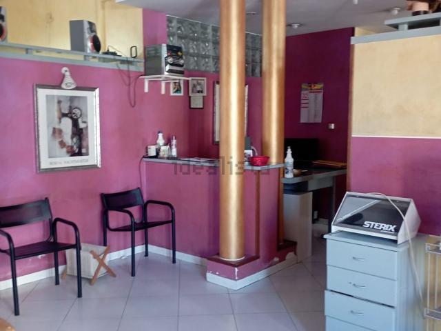 Locale in affitto di 81 m² in Viale Tunisi