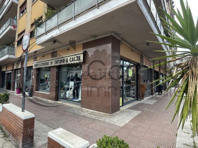 Locale in affitto di 82 m² in Via San Godenzo, 70