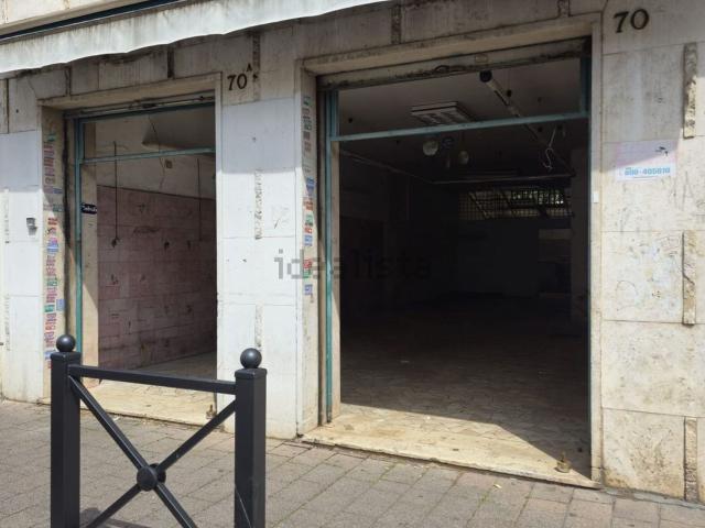 Locale in affitto di 87 m² in Via dei Colombi, 70