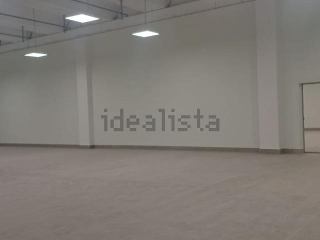 Locale in affitto di 850 m²