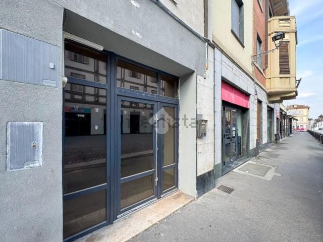 Locale in affitto di 85 m² in Corso Giacomo Matteotti