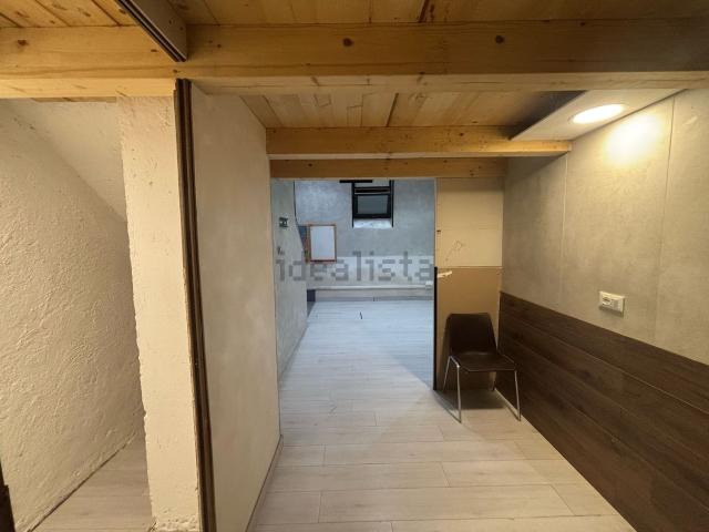 Locale in affitto di 85 m² in Piazza dei Gerani, 26