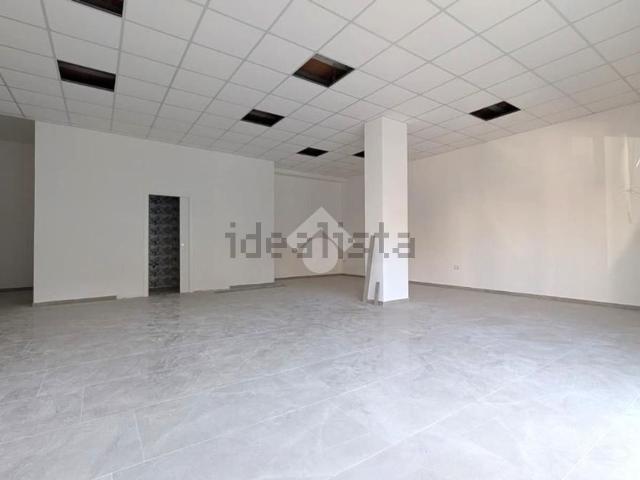 Locale in affitto di 85 m² in Piazza Risorgimento
