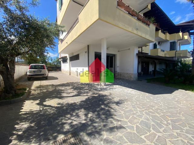 Locale in affitto di 85 m² in Via Arco Sant&apos Antonio