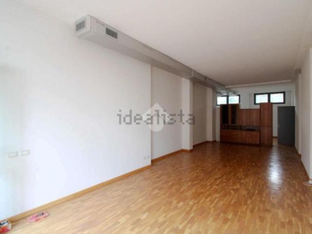 Locale in affitto di 85 m² in Via delle Cave
