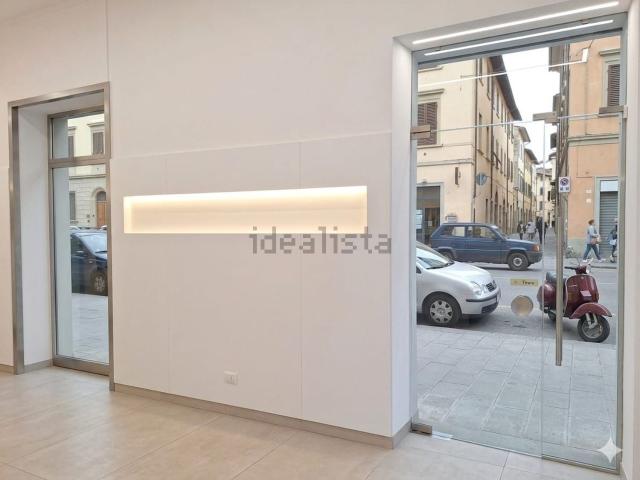 Locale in affitto di 85 m² in Via Enrico Besana, 5