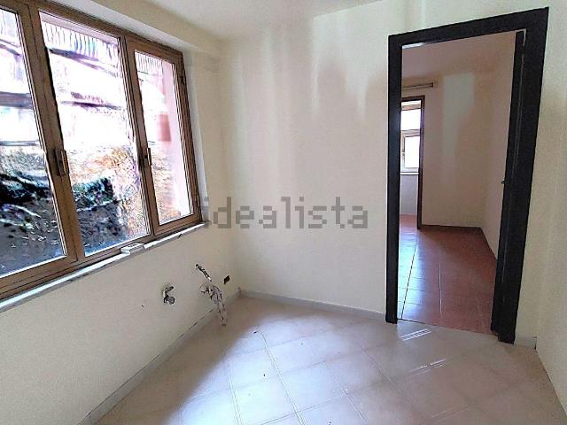 Locale in affitto di 85 m² in Via Nicolò Tommaseo