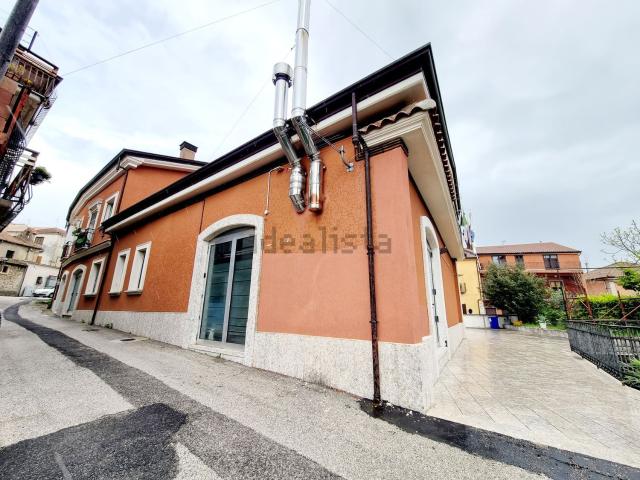 Locale in affitto di 85 m² in Via Roma