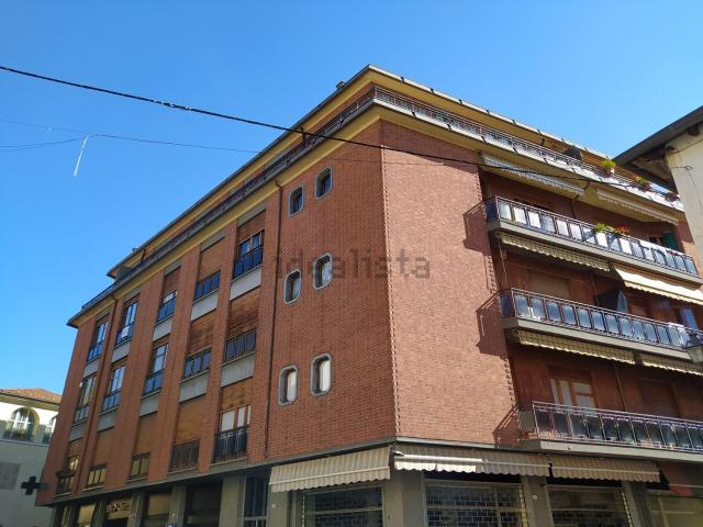 Locale in affitto di 85 m² in Via Stefano Tempia, 4