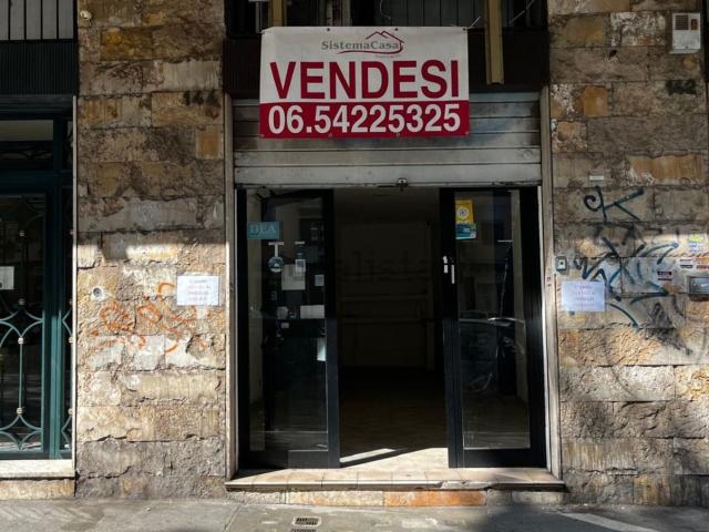 Locale in affitto di 85 m² in Viale Leonardo da Vinci