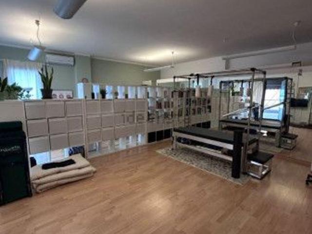 Locale in affitto di 85 m²