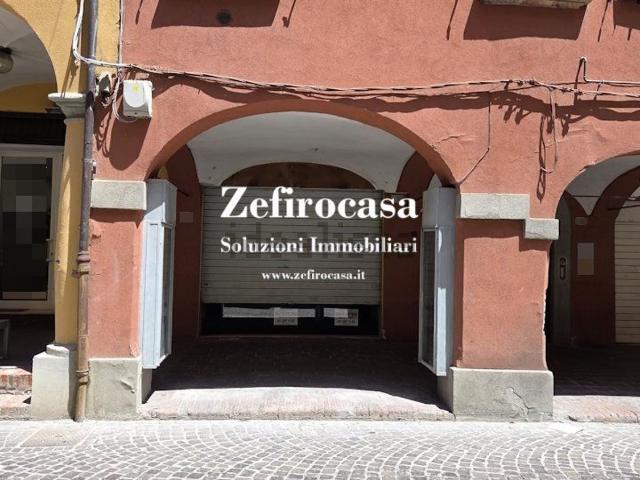 Locale in affitto di 85 m²