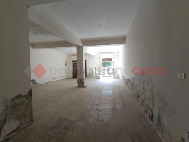 Locale in affitto di 88 m² in Via Sbarre Inferiori, 202