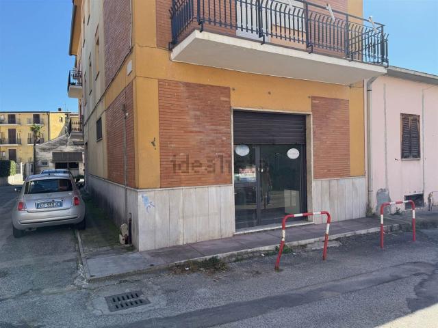 Locale in affitto di 88 m²