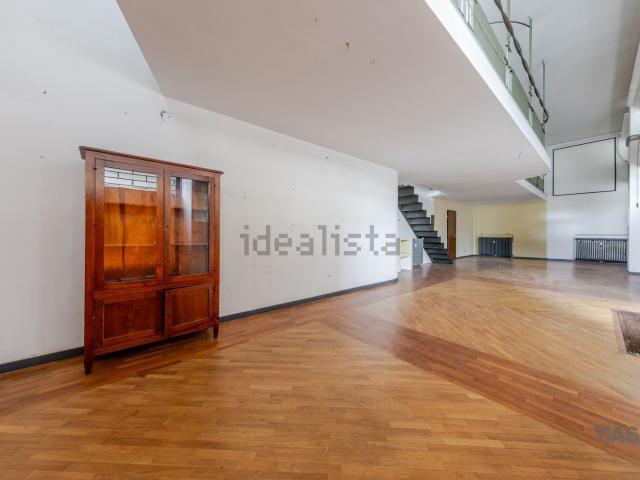 Locale in affitto di 89 m² in Piazza Risorgimento, 15