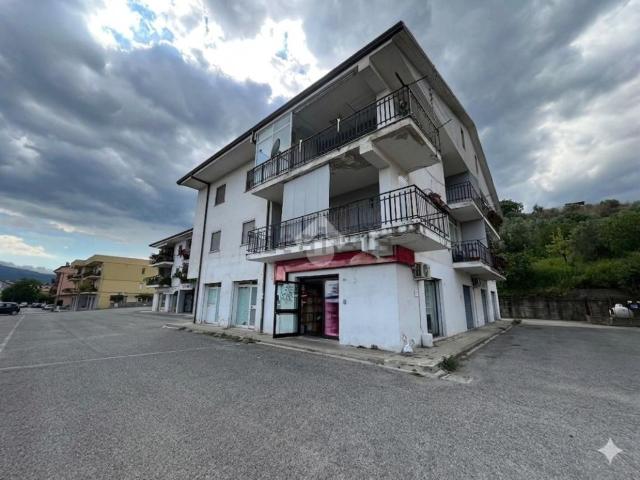 Locale in affitto di 93 m² in Via Trieste, 258