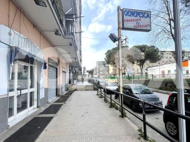 Locale in affitto di 93 m² in Via Papa Giovanni XXIII