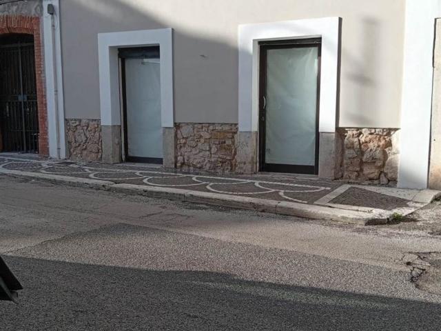Locale in affitto di 90 m² in Corso Cavour, 60