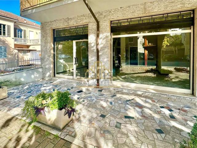 Locale in affitto di 90 m² in Corso Roma, 56