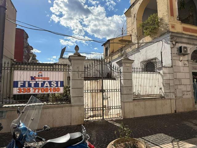 Locale in affitto di 90 m² in Corso Ugo De Carolis
