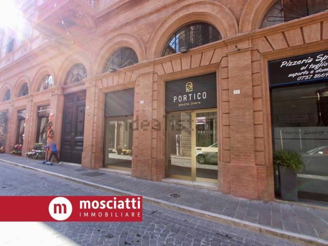 Locale in affitto di 90 m² in Corso Vittorio Emanuele, 60