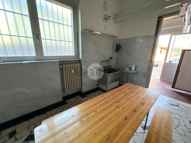 Locale in affitto di 90 m² in Piazza Vittorio Veneto