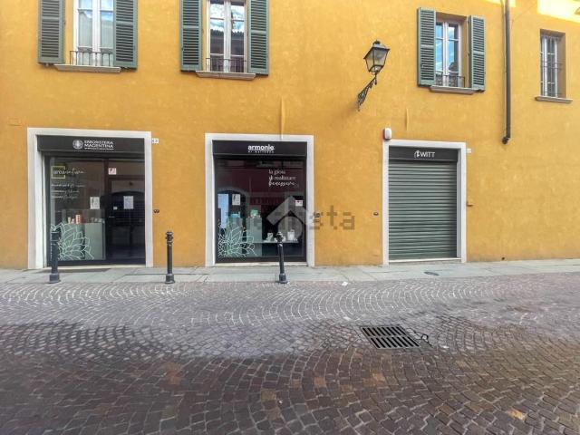 Locale in affitto di 90 m² in Via Trieste, 41