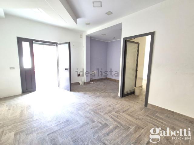 Locale in affitto di 90 m² in Via Vittorio Imbriani
