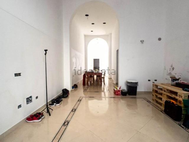 Locale in affitto di 90 m² in Via Anfiteatro, 238