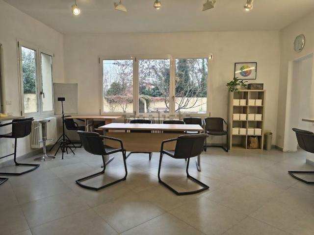 Locale in affitto di 90 m² in Via Arginone