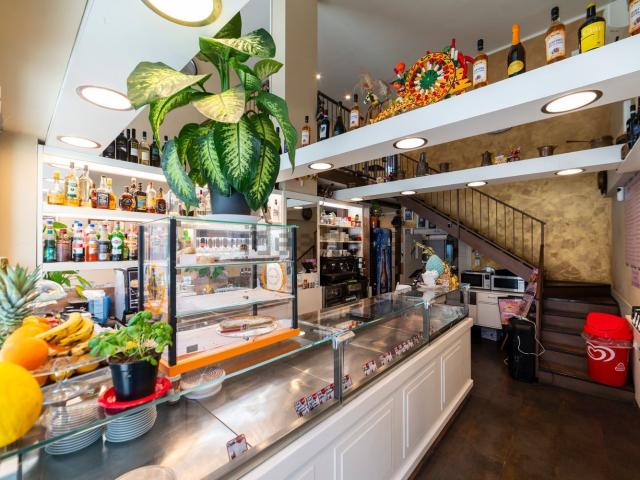 Locale in affitto di 90 m² in Via Bruno Cassinari, 23