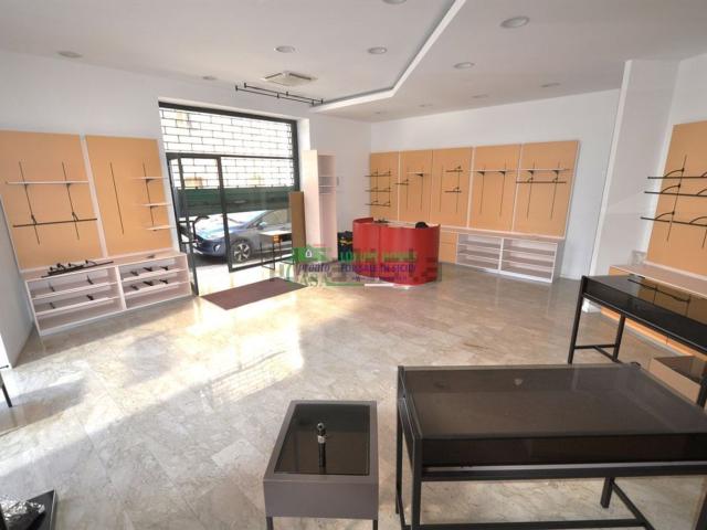 Locale in affitto di 90 m² in Via Cristoforo Colombo