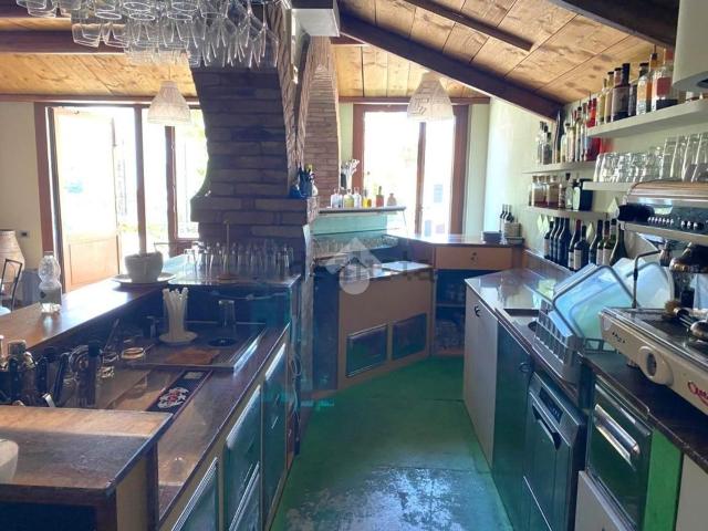 Locale in affitto di 90 m² in Via Dante Alighieri, 5
